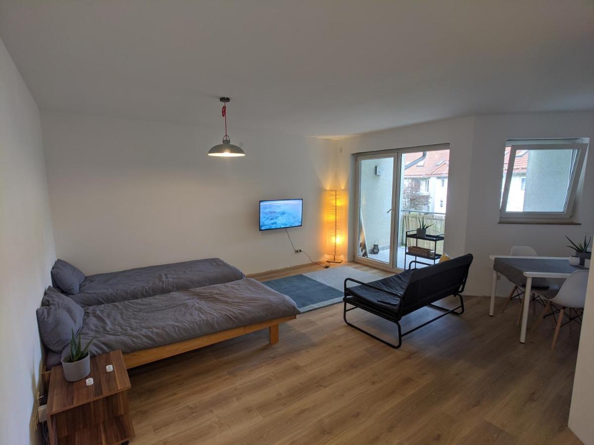 Ideales Messe Appartment 15min Fahrtweg Kirchheim unter Teck Extérieur photo