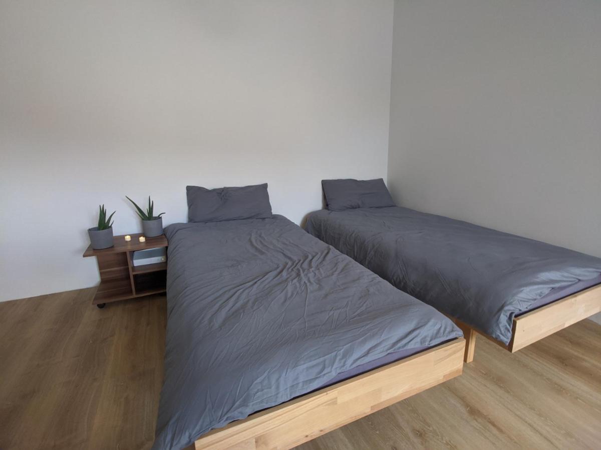 Ideales Messe Appartment 15min Fahrtweg Kirchheim unter Teck Extérieur photo